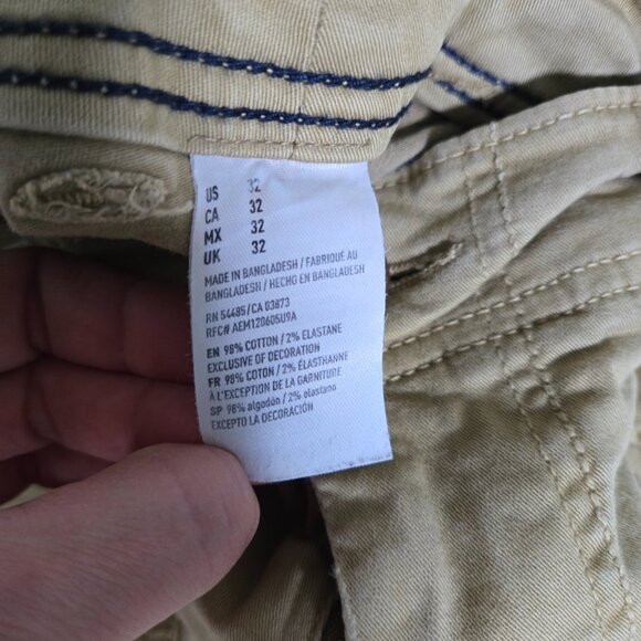 American Eagle Cargo Shorts, Light Tan Colour, Size 32 - Picture 4 of 7